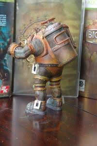 Edition Spéciale Bioshock 1 - Statuette Big Daddy (4)